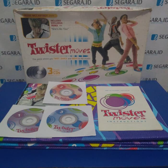 Board Game - Twister Moves by Milton Bradley