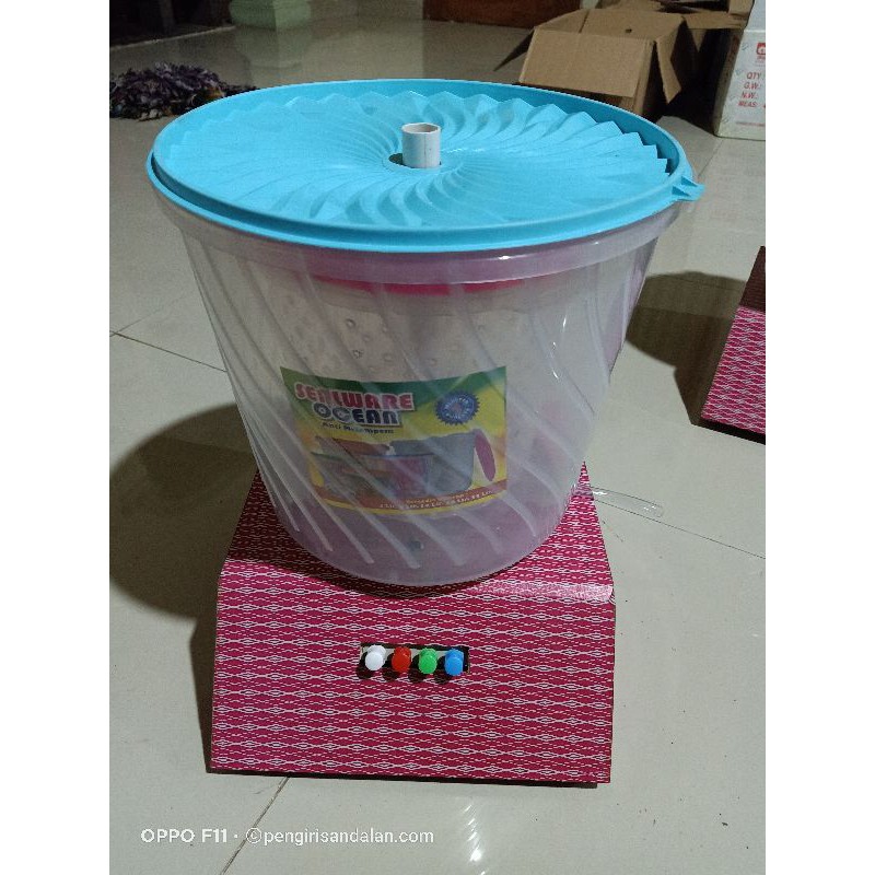 PENIRIS MINYAK, SPINER