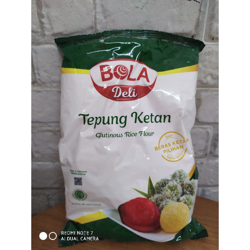 

Tepung ketan Bola Deli