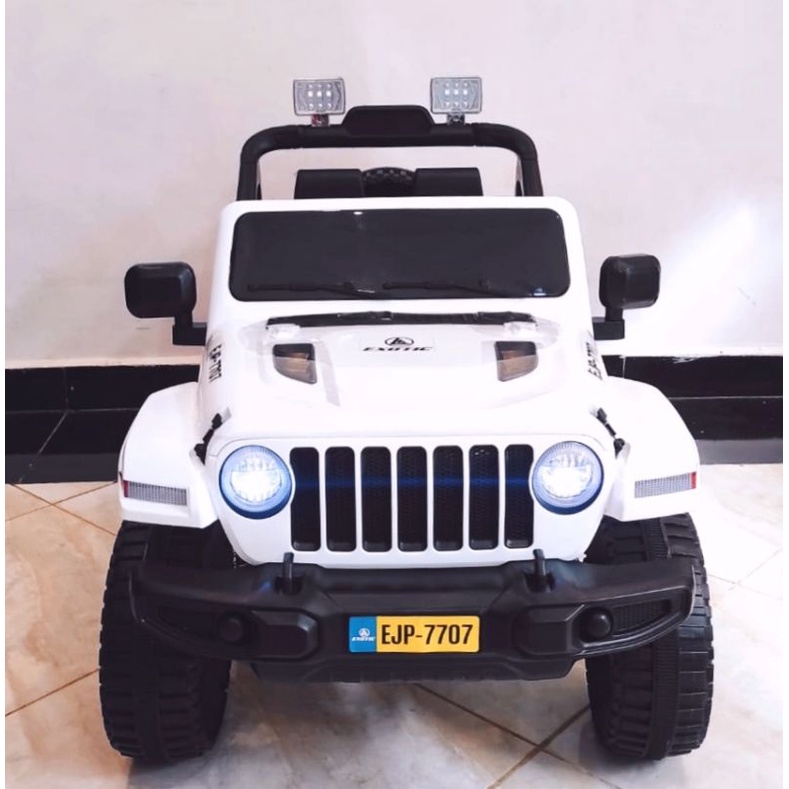 Mobil mainan remot aki cas aki anak [Exotic EJP7707]