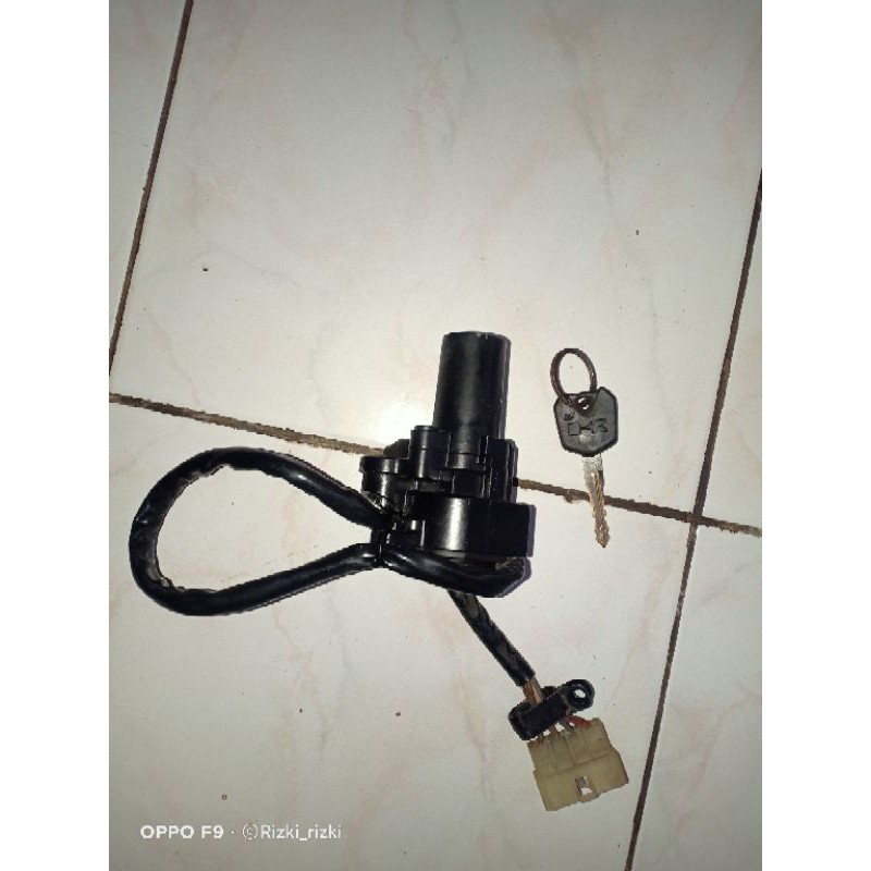kunci kontak depan ninja 250fi z250 ninja karbu