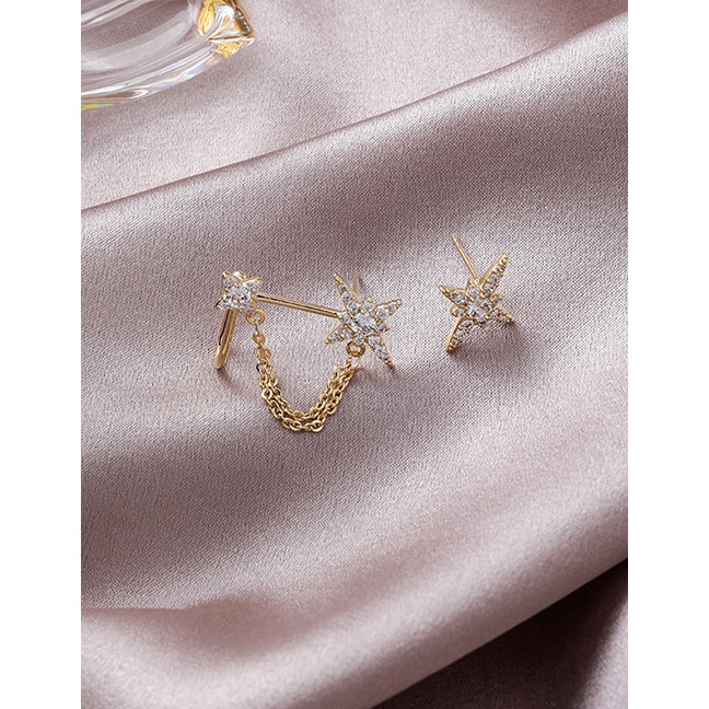 LRC Anting Tusuk Fashion Golden Asymmetric Diamond Chain Star Earrings D71058