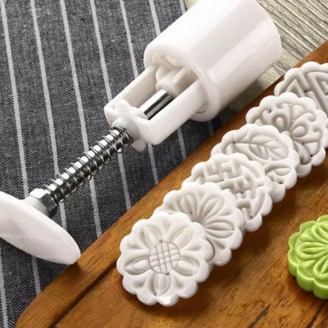 

IHT Cetakan Nr Mooncake 25gram 6pcs Stempel W79A