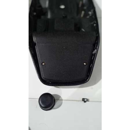 tool box bagasi Jok gl100 toolbox begasi jok gl100 box Jok gl125 bonus karet stopan gl100 detail ori