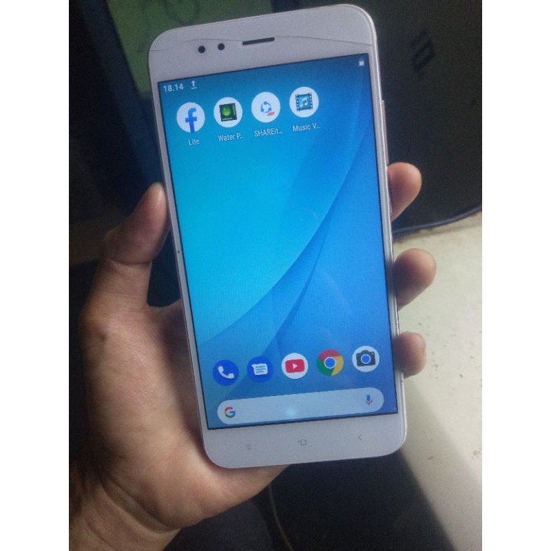 Xiomi Mi A1 ram 4/64 minus tc