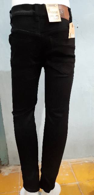 Celana Jeans Hitam Pekat Stret