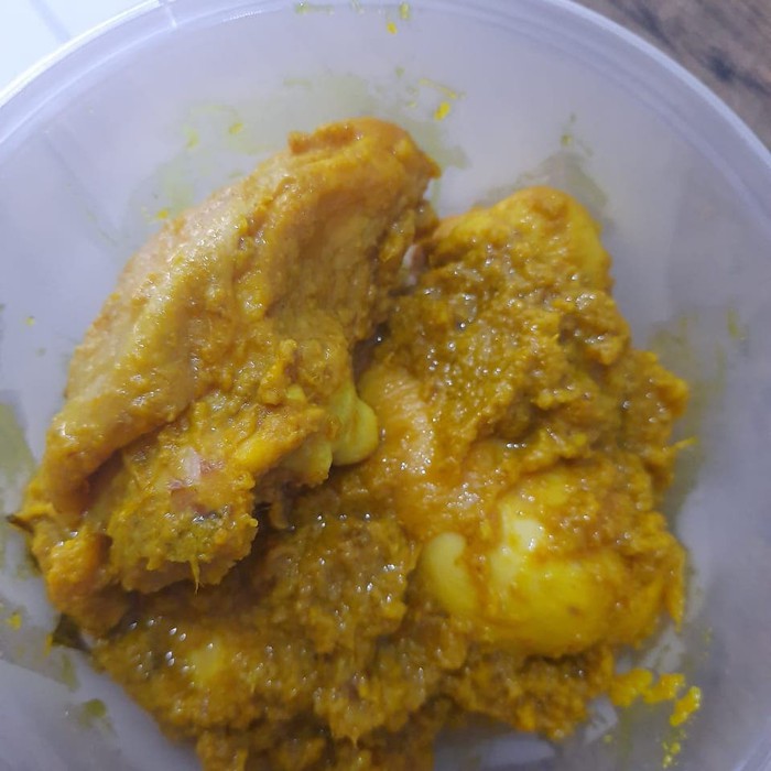 

ayam goreng bumbu kuning (Frozen)