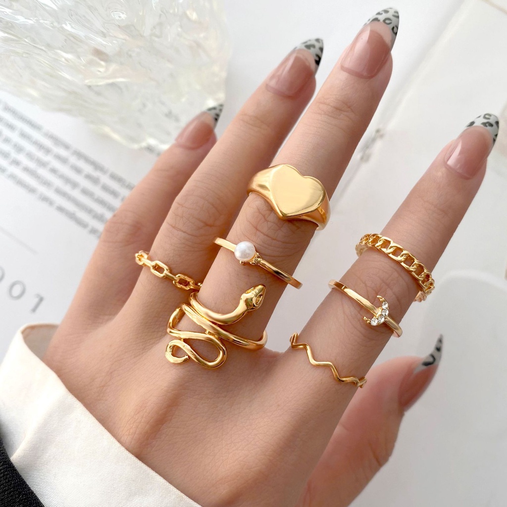 Set Cincin Desain Ular Bulan Hati Aksen Berlian Gaya Retro Untuk Wanita