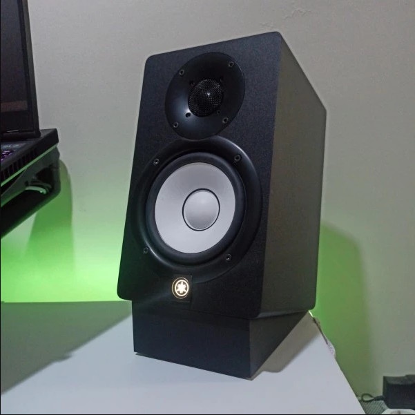 Stand speaker / Tatakan speaker Yamaha HS5 HS5i