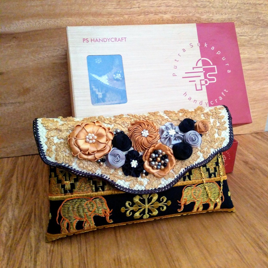 Putra Sukapura Clutch Cantik Clutch Pesta Clutch Wanita Tapis Bordir