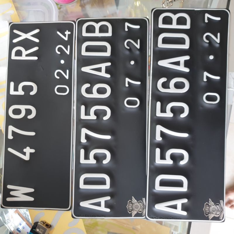 Stiker plat nomer motor