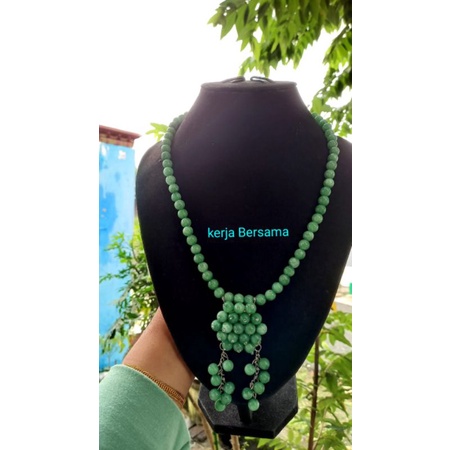 kalung batu giok dengam liontin