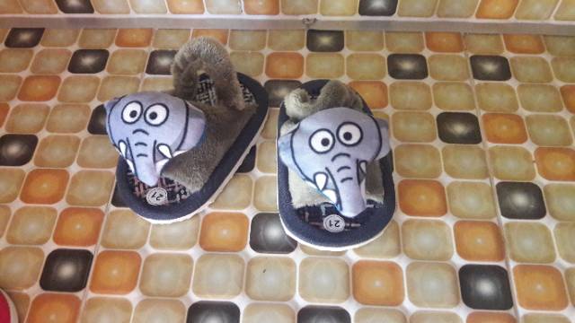 Sandal bulu anak2 balita bayak karakter lucu2 uk 21/30