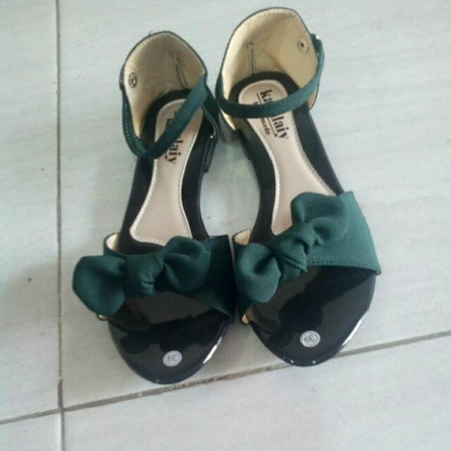 sendal tali cewek