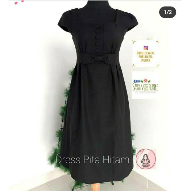 

Dress Pita Hitam