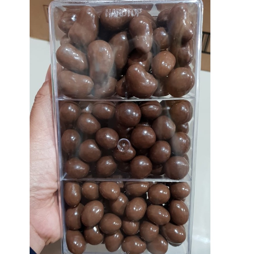 

Paket Coklat Delfi Sekat 3