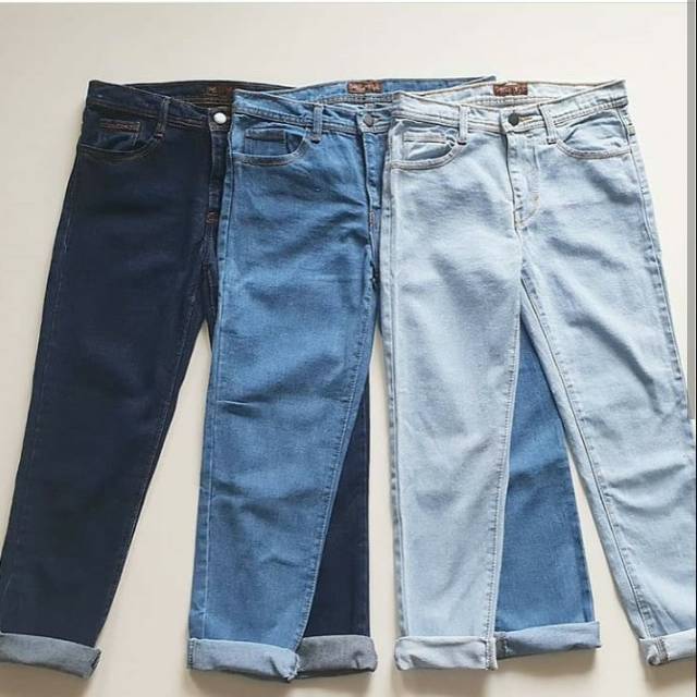 BENEFIT PLAIN BOYFRIEND JEANS NON STREET