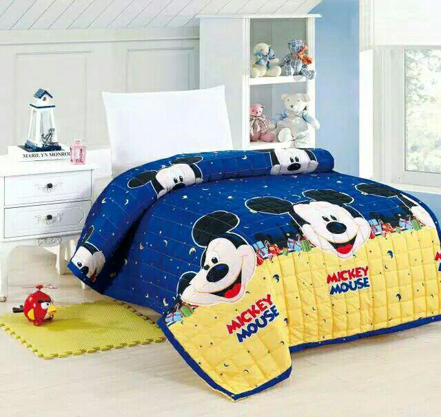 Blanket / Selimut Queen - mimiko Kartun Disney