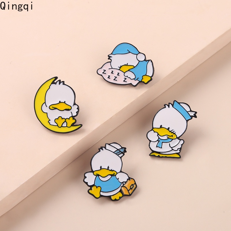 Bros Pin Enamel Bentuk Kartun Hewan Bebek Putih Untuk Pakaian Wanita