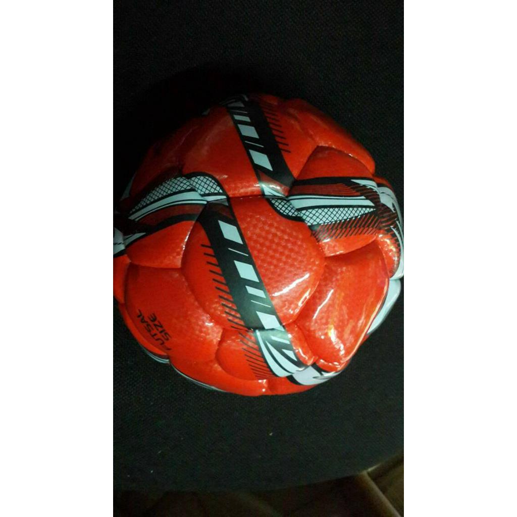 BOLA FUTSAL TIKAR