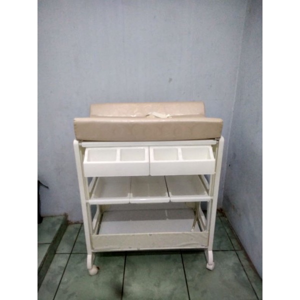 Preloved baby tafel pliko