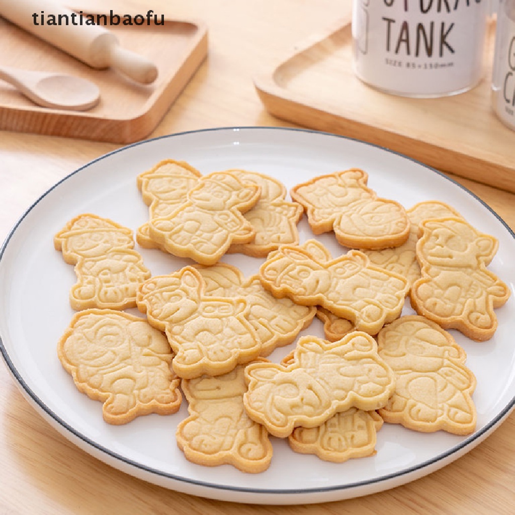 6 Pcs / Set Cetakan Kue Kering Bentuk Kartun Anjing 3D Untuk Alat Dapur