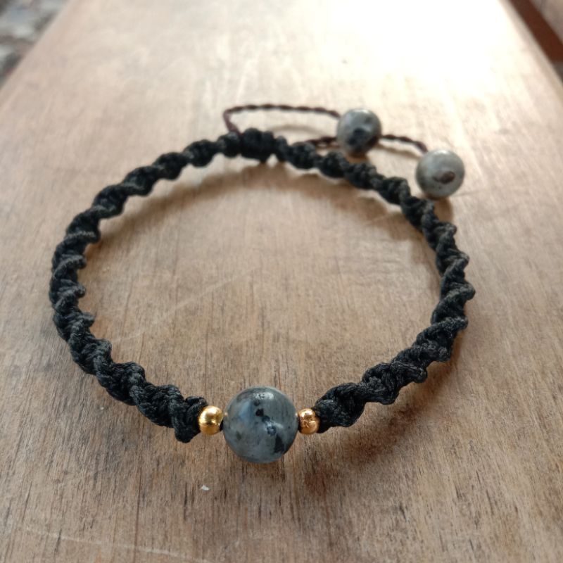 Gelang Batu Labrador