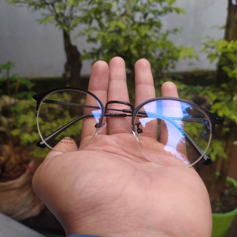 frame kacamata 1303