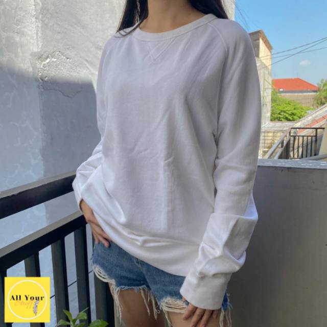 CREWNECK UNIQLO WHITE | SWEATSHIRT UNIQLO | THRIFT SWEATER