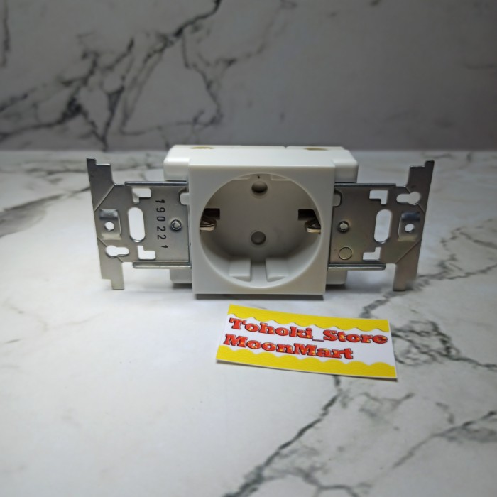 Stopkontak arde Panasonic WZJ1121W