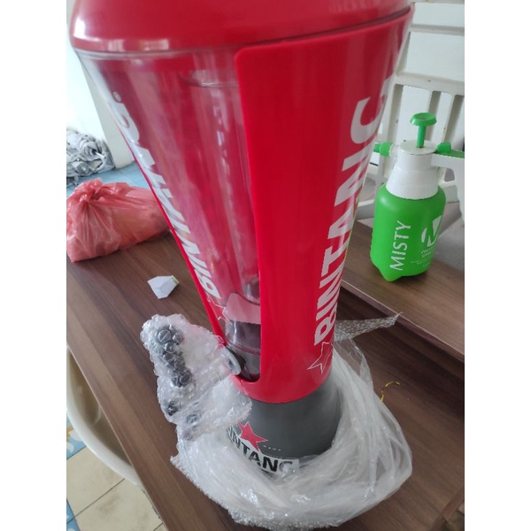 Tower bir bintang besar BARU