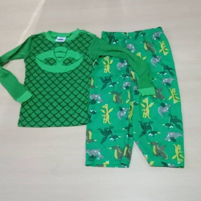 Baju tidur anak carters