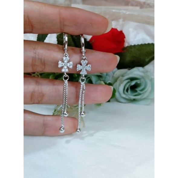 anting wanita dewasa cantik warna silver