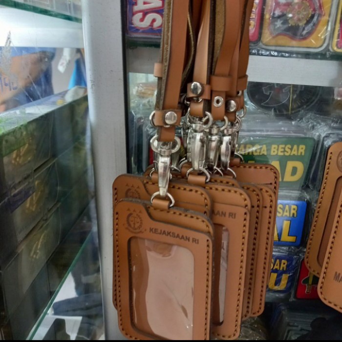 

Jual Holder Name Tag Kejaksaan Ri Original Bahan Kulit Asli Sale!!!
