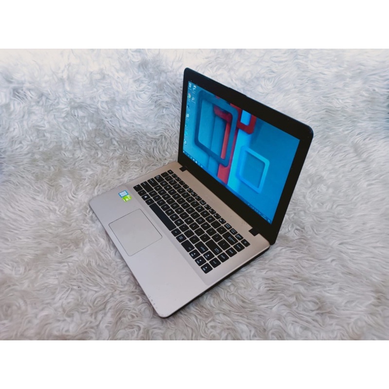 Laptop Asus A442U core i5 generasi 8 seri gaming