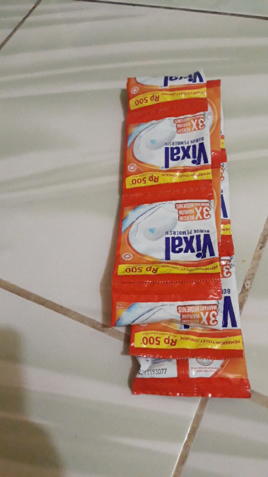 Vixal Bubuk  Pembersih Kloset Sachet 5gr1sachet