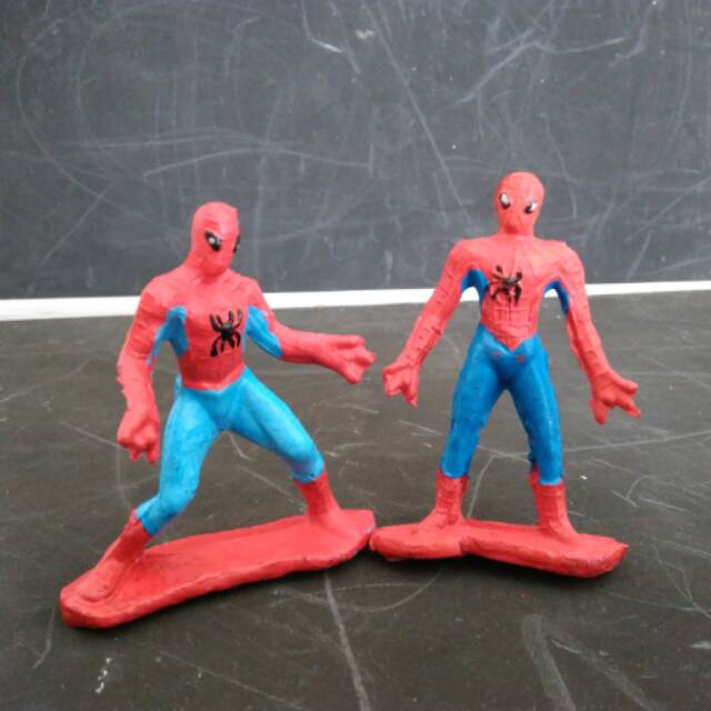 Hiasan kue ulang tahun spiderman isi 2