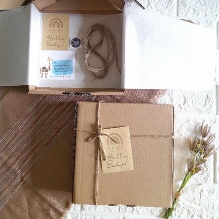 

Box Hampers / Satu Set Kemas Hampers