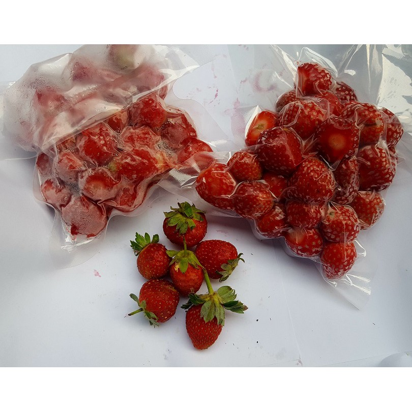 

Buah Strawberry Beku Siap Makan | Dikemas Vacuum Beku | Frozen Strawberry