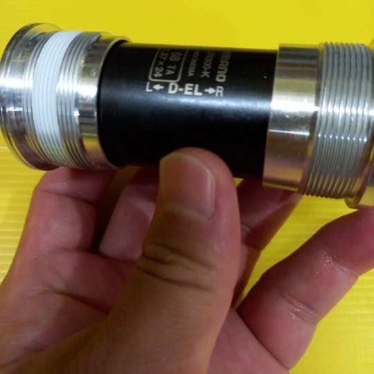 Bottom BRACKET SHIMANO 127 DEL