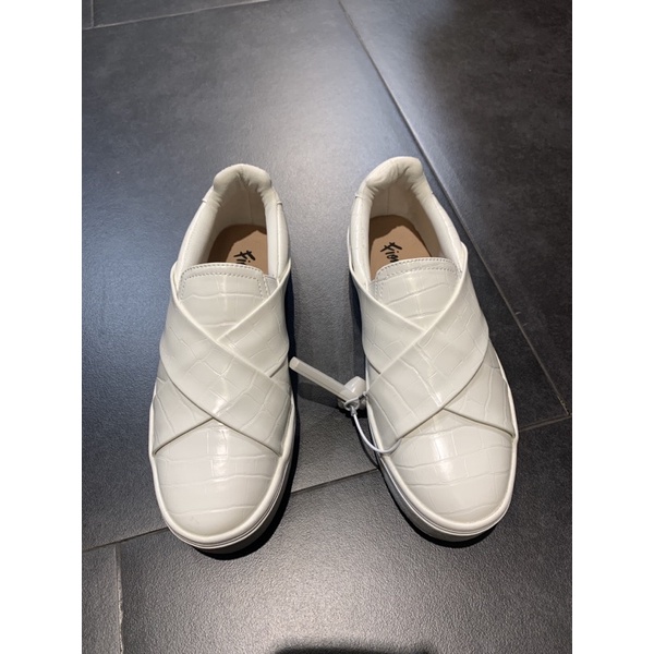 Fioni Asha White Payless Slip on size 6 only