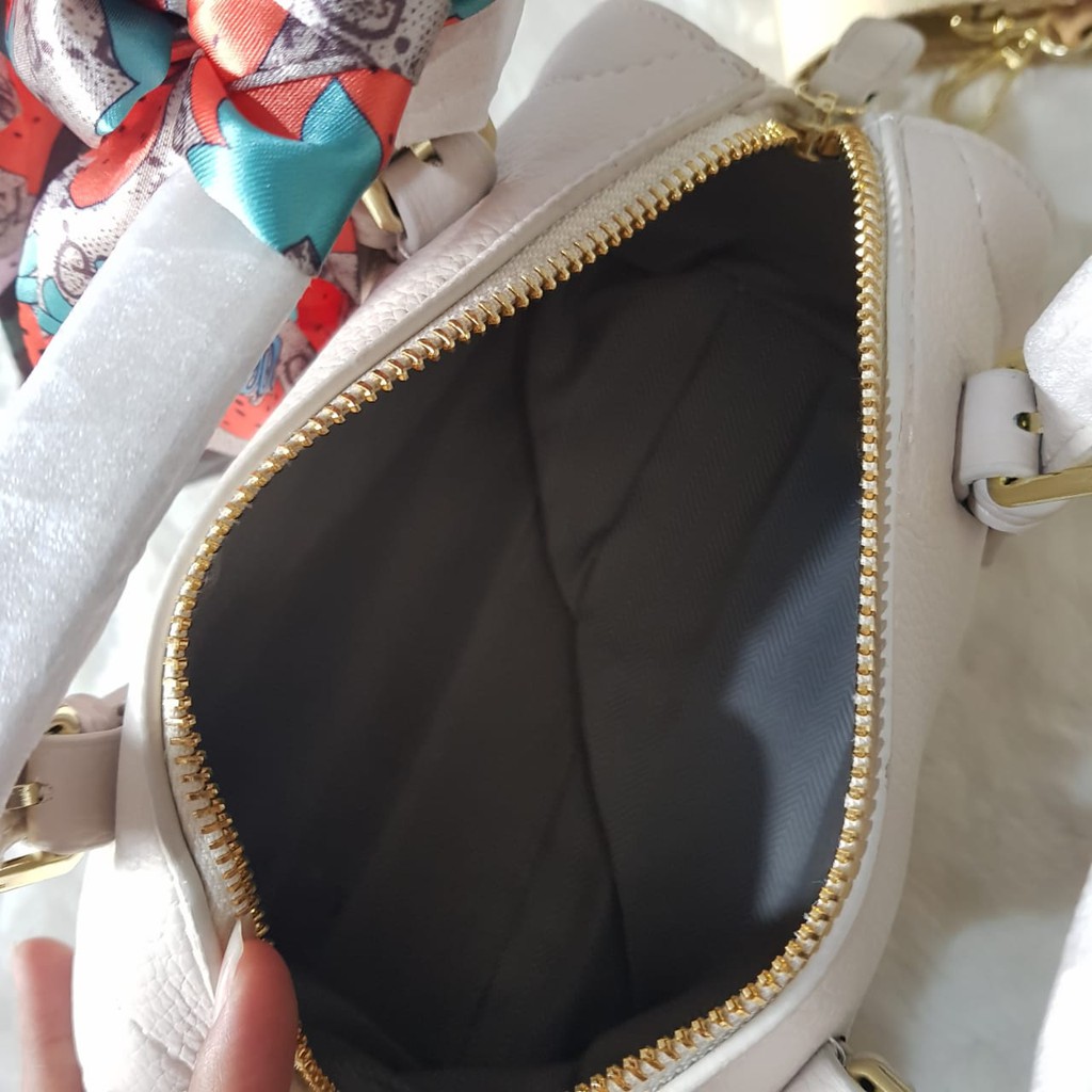 Simple Hand Lady Bag