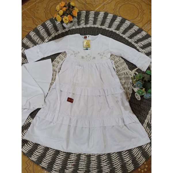 GAMIS PUTIH ANAK TK A&J.