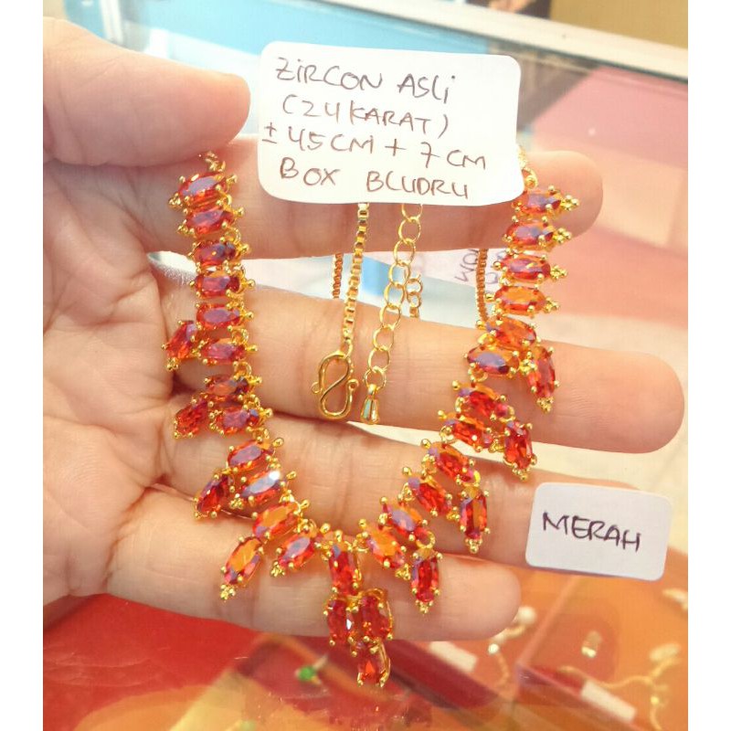 kalung zircon rumbai