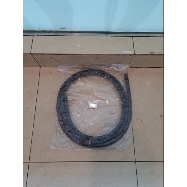 Karet Body Pintu DEPANMitsubishi Xpander Xpander Cross