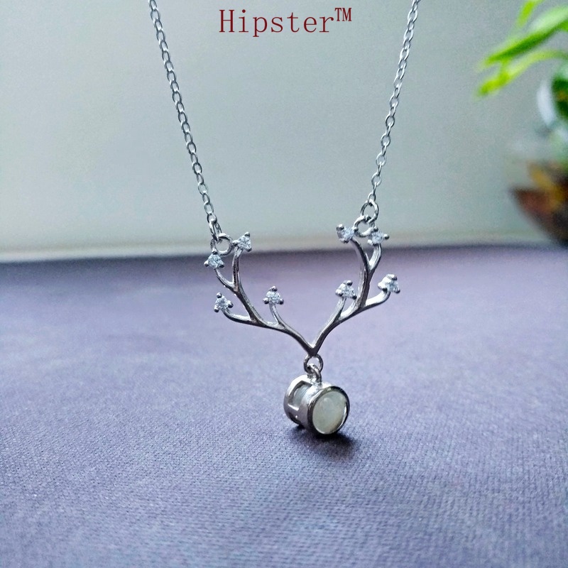 Vintage Obsidian Antlers Pendant Fashion Temperament Clavicle Chain