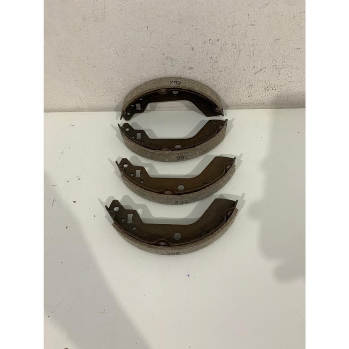 Brake shoe kampas rem belakang agya ayla K-202 Merk KGW