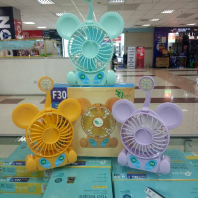 F30 Mini Fan Karakter With Led Warm White