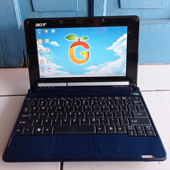 Acer Aspire One AOA110 Biru Donker 10 inch HDD 160GB Wind 7 Netbook Second