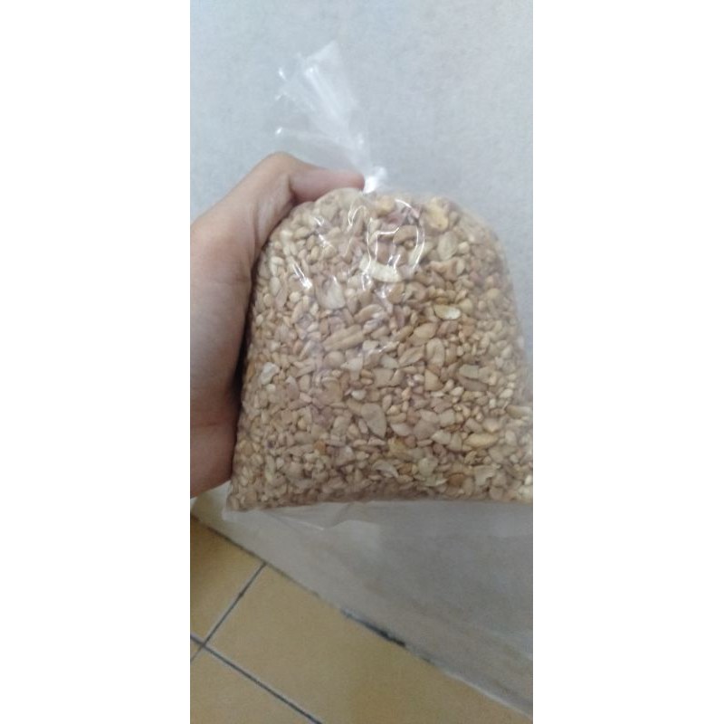 

kacang Mede cincang/kacang Mede hancur repack